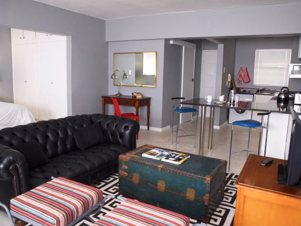 Green Point Self-Catering Studio, Green Point Self-Catering Studio Green Point Self-Catering Studio