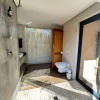 Second bathroom Bushwillow 31