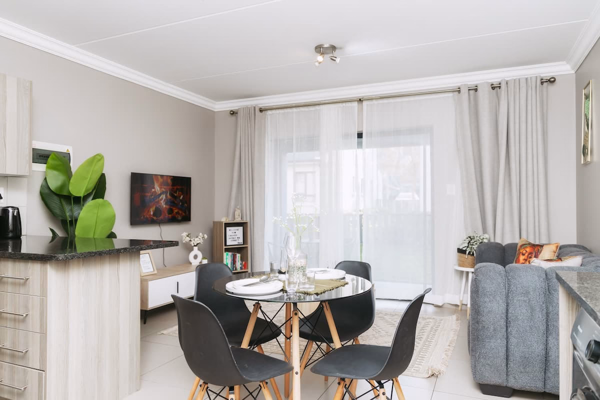 Emgard's Gateaway at Birchwood Village Fourways